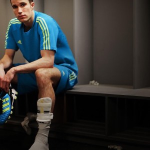 九游手游官网-_户外露营运动会：在自然中运动与放松_，户外露营活动方案