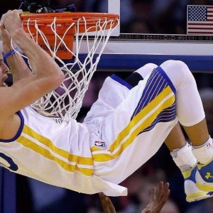 九游官网下载电脑版-足球迷的“战袍”：自制球队T恤大赏，自制足球队徽